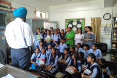2017-sikhya05