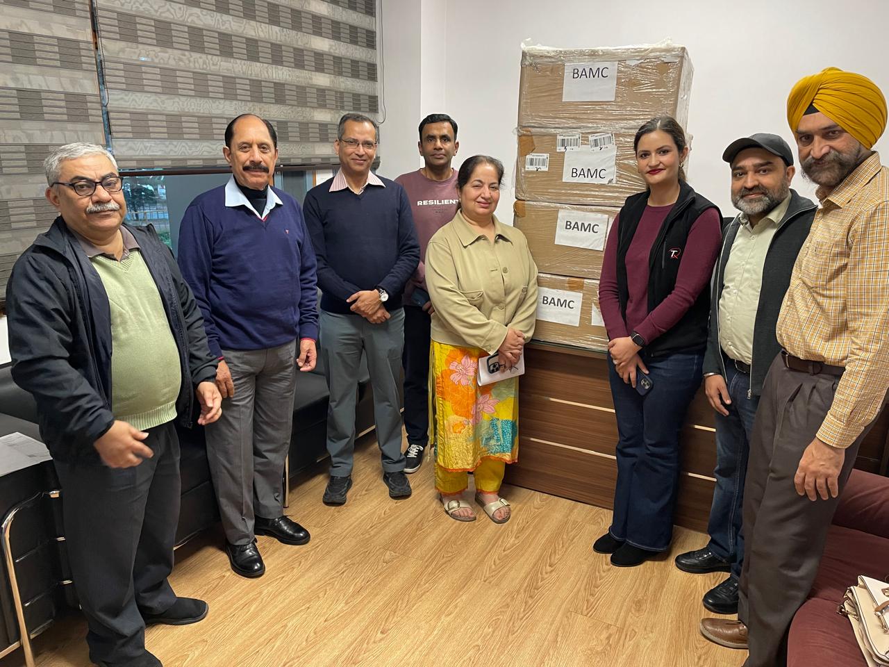IV vein finders donated to PICU, PGI Chandigarh